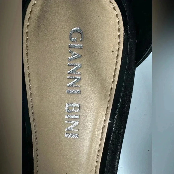 Gianni Bini Black Women's Wedge Heels (SH83) - Picture 11 of 13